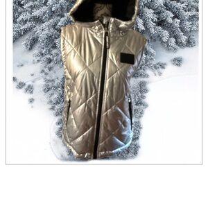 Love Sports Large  Hooded Vest